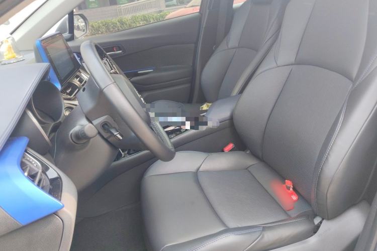 Used Toyota C-HR 2021 2.0L Luxury Edition Left Front Seat