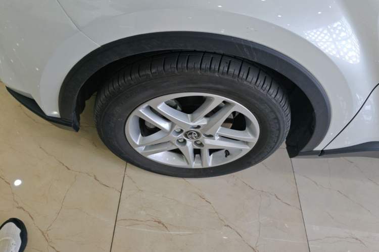 Used Toyota C-HR 2021 2.0L Comfort Edition Left Front Wheel Hub