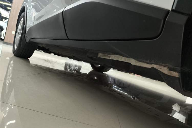 Used Toyota C-HR 2021 2.0L Comfort Edition Left Side Sill