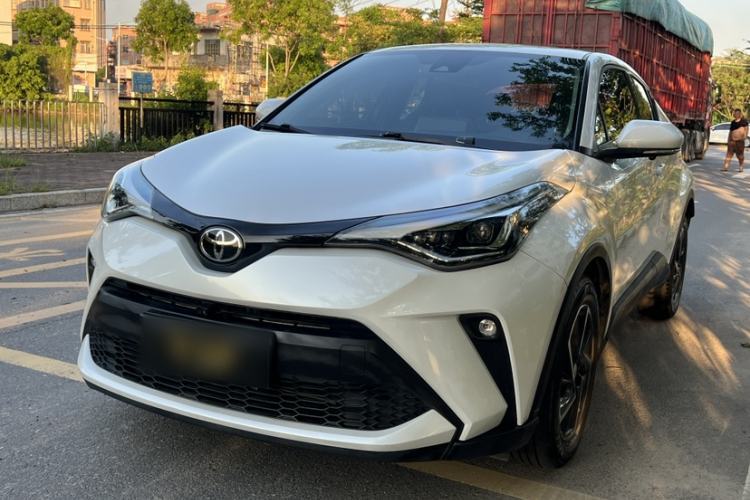 Used Toyota C-HR 2021 2.0L Luxury Edition Guazi used car, China used car export, Used car for sale, Used cars, Cheapest cars for sale