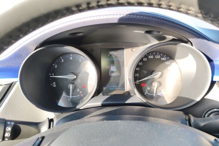 Used Toyota C-HR 2021 2.0L Luxury Edition Odometer Close Up