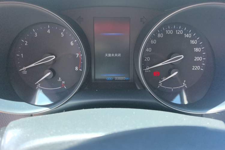 Used Toyota C-HR 2021 2.0L Luxury Edition Odometer Close Up