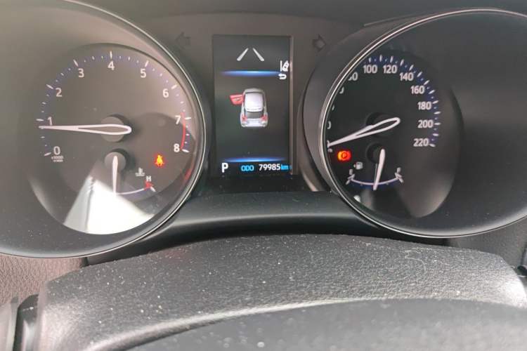 Used Toyota C-HR 2021 2.0L Luxury Edition Odometer Close Up
