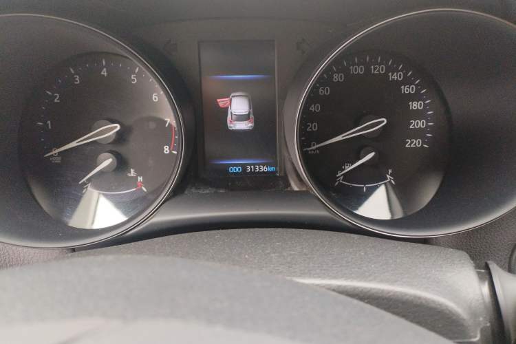 Used Toyota C-HR 2021 2.0L Comfort Edition Odometer Close Up