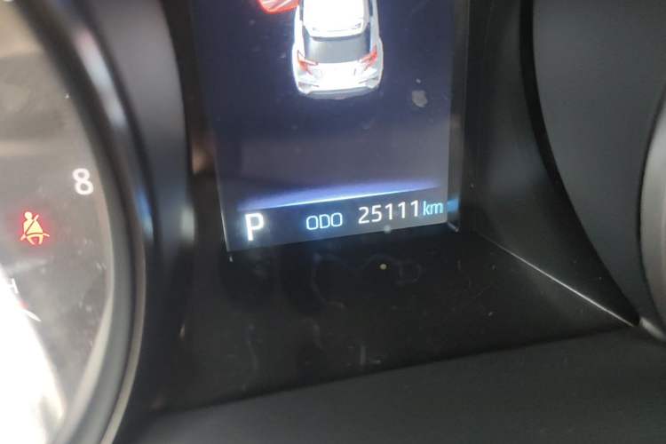 Used Toyota C-HR 2021 2.0L Luxury Edition Odometer Close Up