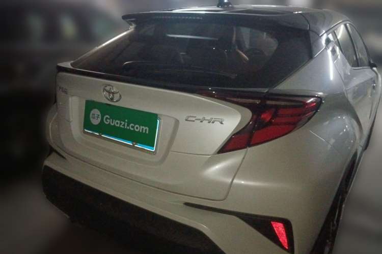 Used Toyota C-HR 2021 2.0L Luxury Edition Rear