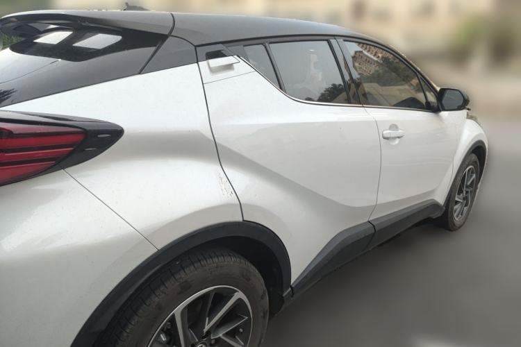Used Toyota C-HR 2021 2.0L Luxury Edition Rear Right 45 Deg