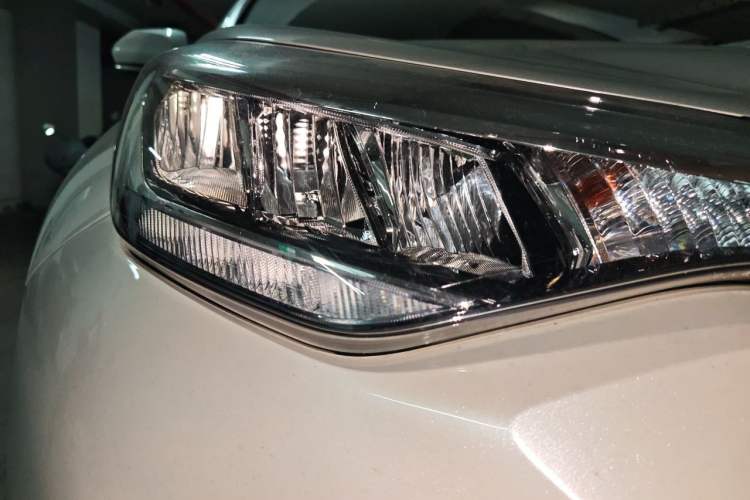Used Toyota C-HR 2021 2.0L Comfort Edition Right Front Headlight