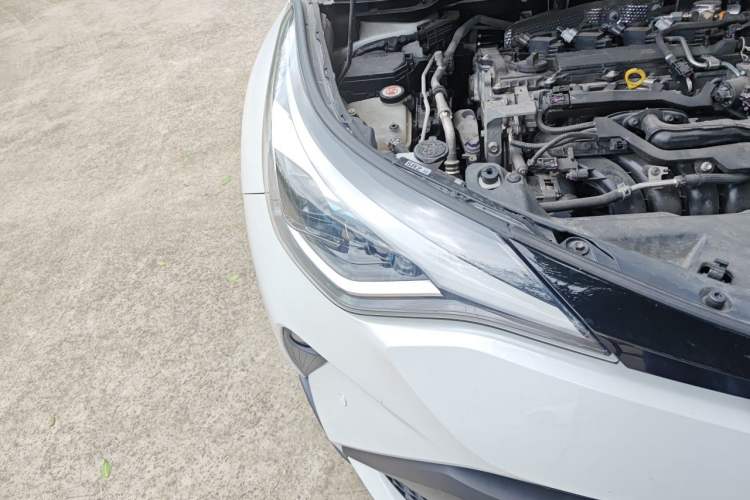 Used Toyota C-HR 2021 2.0L Luxury Edition Right Front Headlight