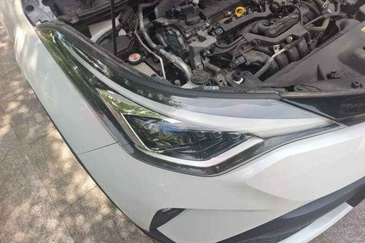 Used Toyota C-HR 2021 2.0L Luxury Edition Right Front Headlight
