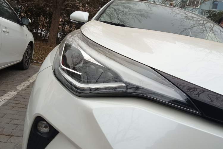 Used Toyota C-HR 2021 2.0L Luxury Edition Right Front Headlight
