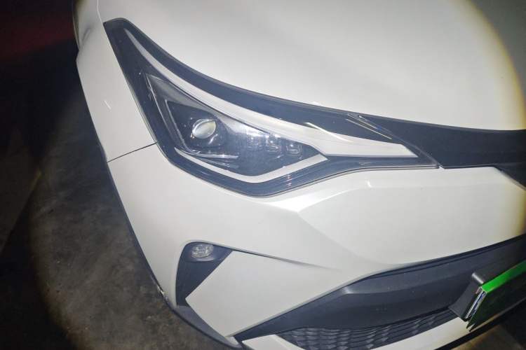 Used Toyota C-HR 2021 2.0L Luxury Edition Right Front Headlight