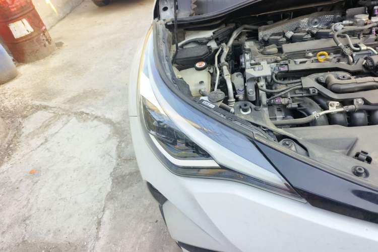 Used Toyota C-HR 2021 2.0L Luxury Edition Right Front Headlight