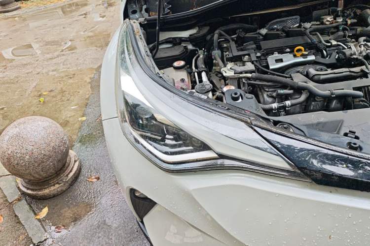 Used Toyota C-HR 2021 Dual-Motor 2.0L E-CVT Luxury Edition Right Front Headlight