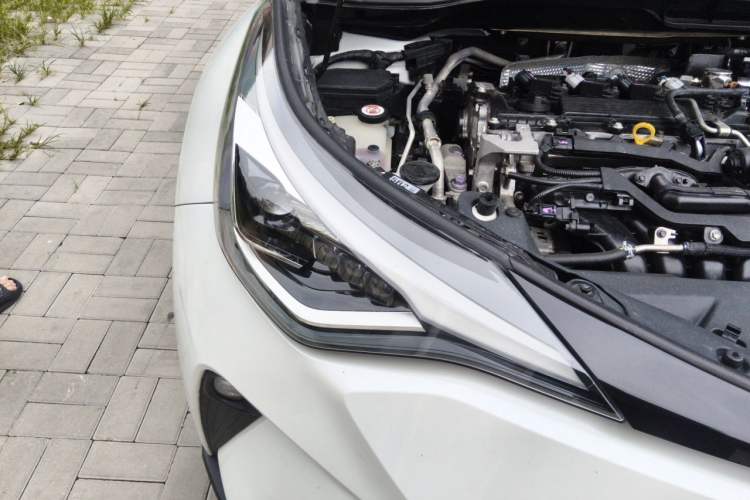 Used Toyota C-HR 2021 2.0L Luxury Edition Right Front Headlight