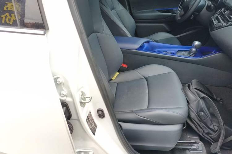 Used Toyota C-HR 2021 2.0L Luxury Edition Right Front Seat
