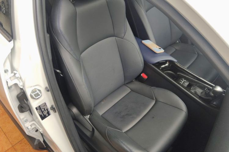 Used Toyota C-HR 2021 2.0L Luxury Edition Right Front Seat