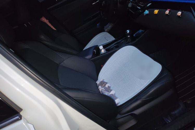 Used Toyota C-HR 2021 2.0L Luxury Edition Right Front Seat