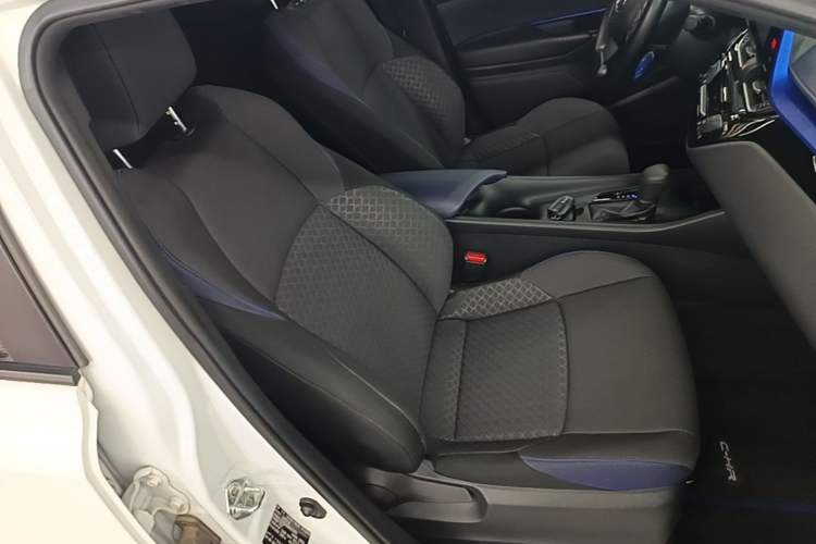 Used Toyota C-HR 2021 2.0L Comfort Edition Right Front Seat