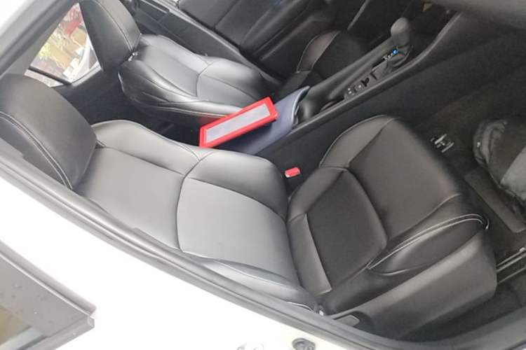 Used Toyota C-HR 2021 Dual-Motor 2.0L E-CVT Comfort Edition Right Front Seat