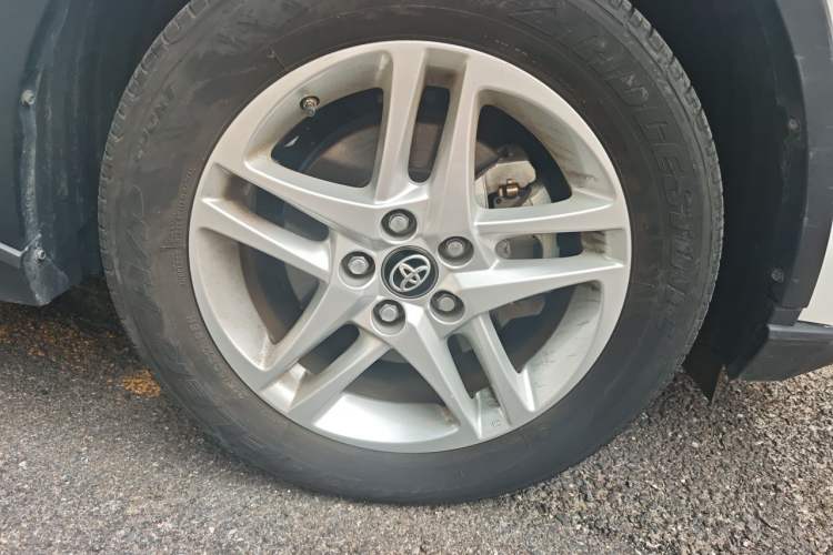 Used Toyota C-HR 2021 2.0L Comfort Edition Right Front Wheel Hub