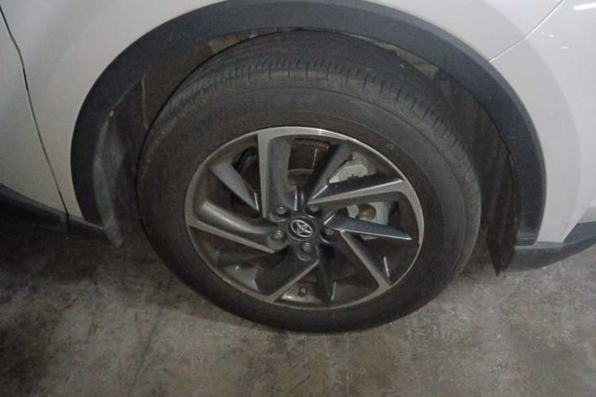 Used Toyota C-HR 2021 2.0L Luxury Edition Right Front Wheel Hub