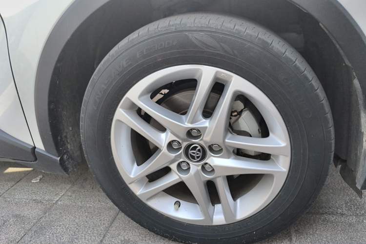 Used Toyota C-HR 2021 2.0L Comfort Edition Right Front Wheel Hub
