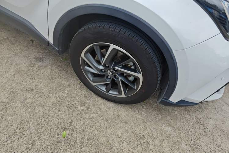Used Toyota C-HR 2021 2.0L Luxury Edition Right Front Wheel Hub