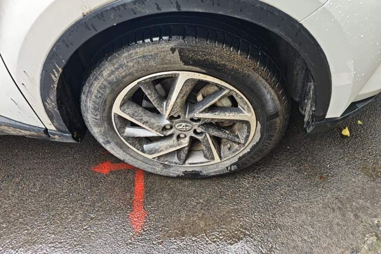 Used Toyota C-HR 2021 Dual-Motor 2.0L E-CVT Luxury Edition Right Front Wheel Hub