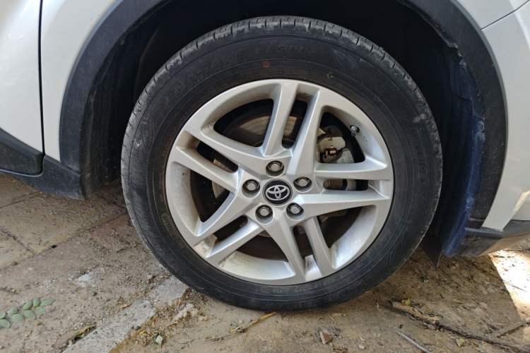 Used Toyota C-HR 2021 2.0L Comfort Edition Right Front Wheel Hub