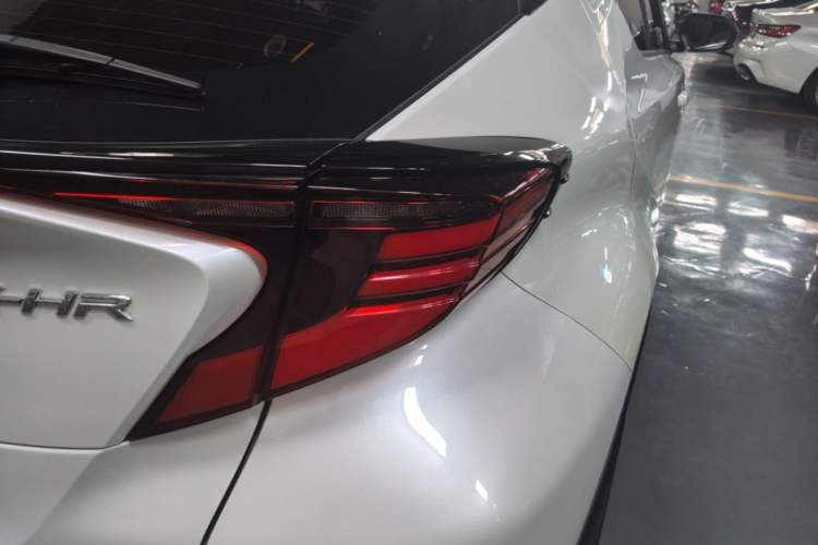 Used Toyota C-HR 2021 2.0L Luxury Edition Right Rear Taillight