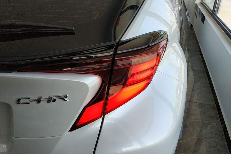Used Toyota C-HR 2021 2.0L Luxury Edition Right Rear Taillight
