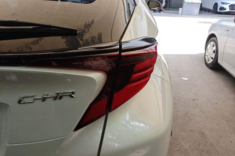 Used Toyota C-HR 2021 2.0L Luxury Edition Right Rear Taillight