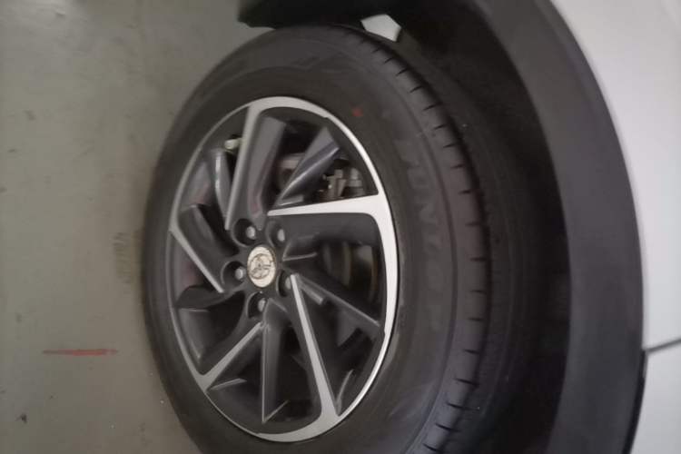 Used Toyota C-HR 2021 2.0L Luxury Edition Right Rear Wheel Hub