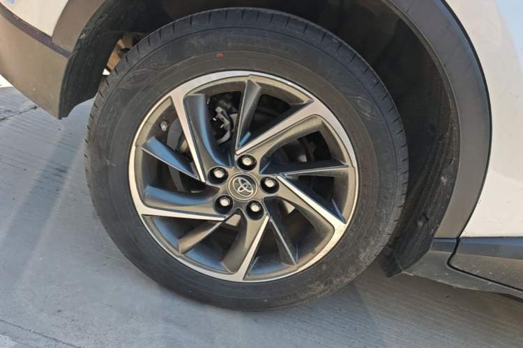 Used Toyota C-HR 2021 2.0L Luxury Edition Right Rear Wheel Hub