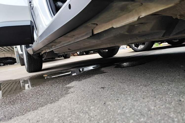 Used Toyota C-HR 2021 2.0L Comfort Edition Right Side Sill