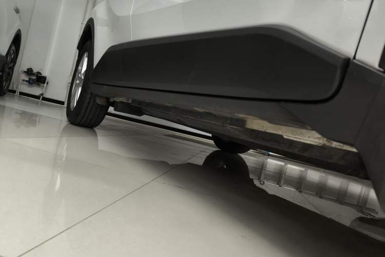 Used Toyota C-HR 2021 2.0L Comfort Edition Right Side Sill