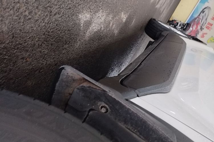 Used Toyota C-HR 2021 Dual-Motor 2.0L E-CVT Comfort Edition Right Side Sill