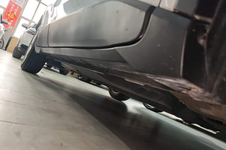 Used Toyota C-HR 2021 2.0L Comfort Edition Right Side Sill