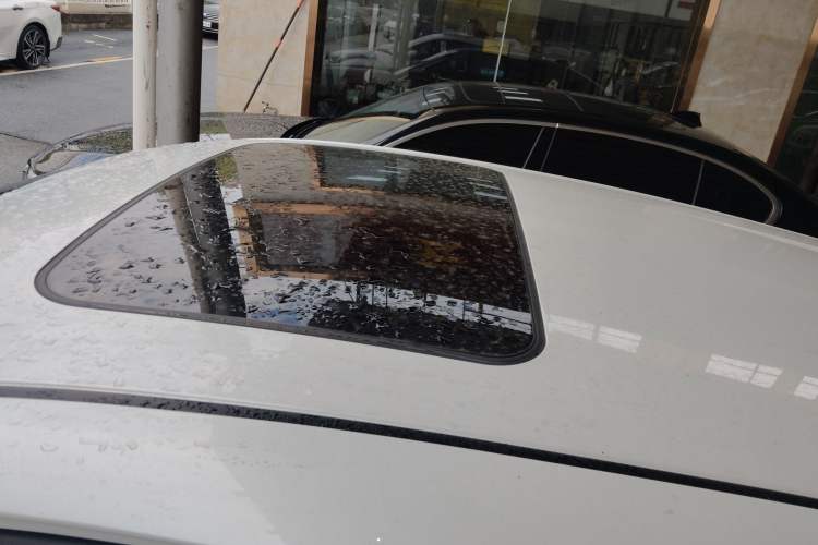 Used Toyota C-HR 2021 2.0L Luxury Edition Roof