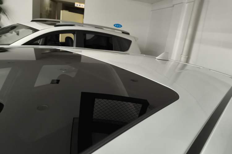 Used Toyota C-HR 2021 2.0L Comfort Edition Roof