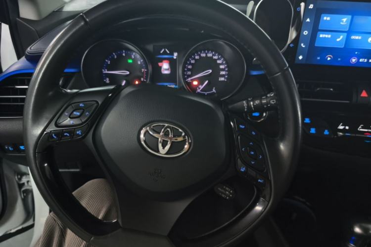 Used Toyota C-HR 2021 2.0L Luxury Edition Steering Wheel