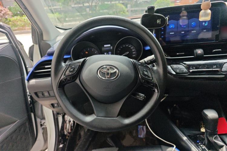 Used Toyota C-HR 2021 2.0L Comfort Edition Steering Wheel