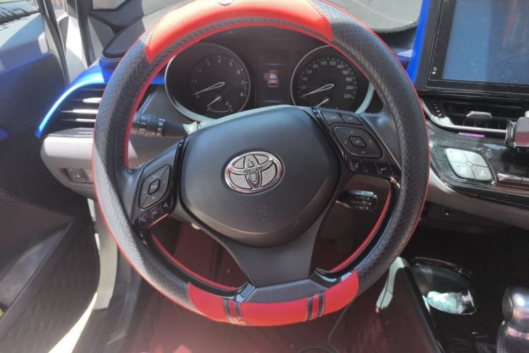 Used Toyota C-HR 2021 2.0L Luxury Edition Steering Wheel