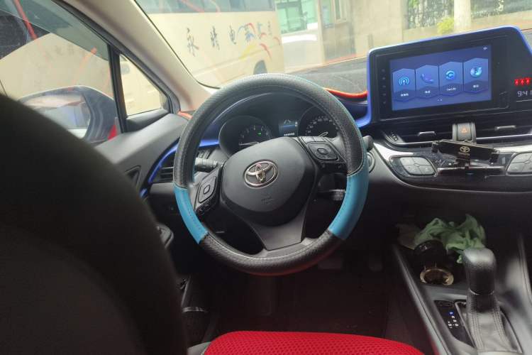 Used Toyota C-HR 2021 2.0L Comfort Edition Steering Wheel