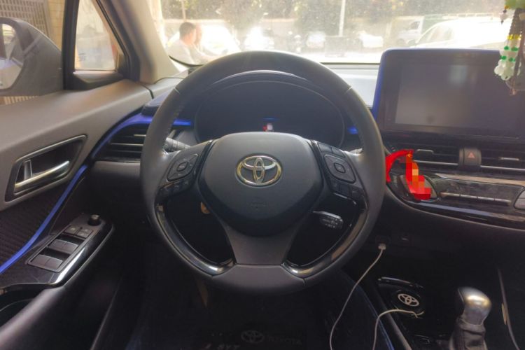 Used Toyota C-HR 2021 Dual-Motor 2.0L E-CVT Luxury Edition Steering Wheel
