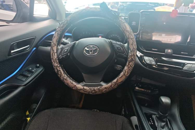 Used Toyota C-HR 2021 2.0L Comfort Edition Steering Wheel