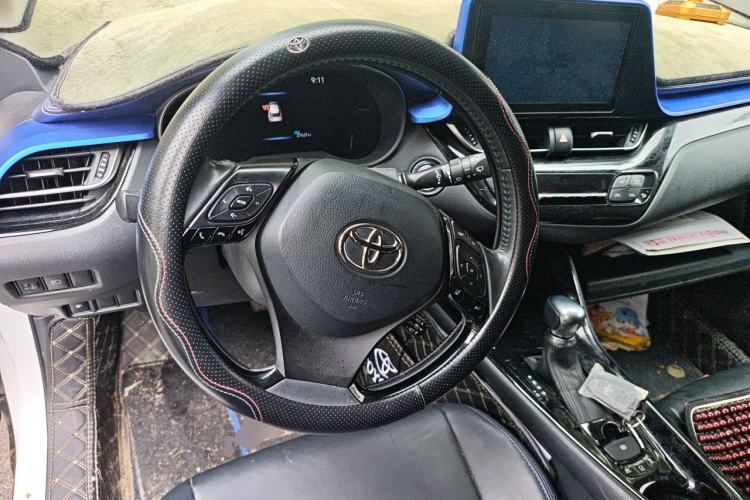 Used Toyota C-HR 2021 Dual-Motor 2.0L E-CVT Luxury Edition Steering Wheel
