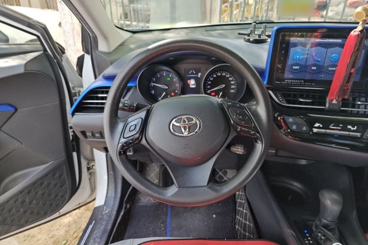 Used Toyota C-HR 2021 2.0L Comfort Edition Steering Wheel