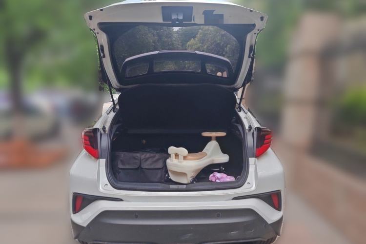 Used Toyota C-HR 2021 2.0L Luxury Edition Trunk